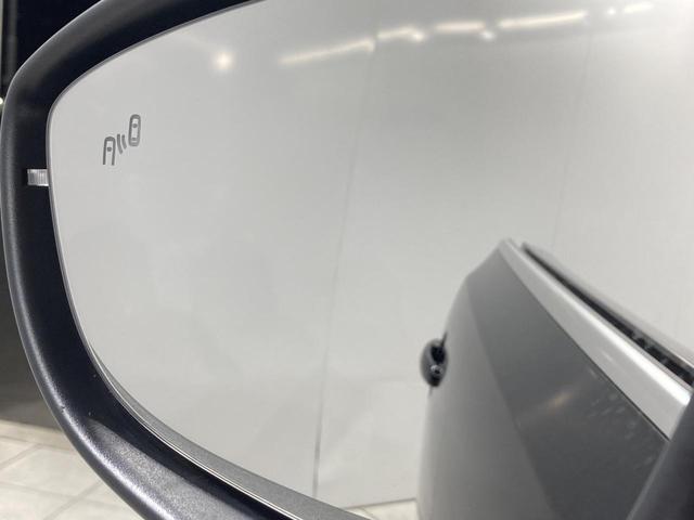 ザ・ビートル Ｒラインマイスター　クルーズコントロール付き　パドルシフト　障害物センサー　純正ナビ　レザーシート　シートヒーター　ブレーキアシスト　１８インチアルミホイール　フォグランプ　ＴＶフルセグ　バックカメラ　ブレーキアシスト（48枚目）