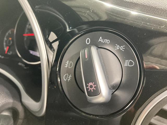 ザ・ビートル Ｒラインマイスター　クルーズコントロール付き　パドルシフト　障害物センサー　純正ナビ　レザーシート　シートヒーター　ブレーキアシスト　１８インチアルミホイール　フォグランプ　ＴＶフルセグ　バックカメラ　ブレーキアシスト（63枚目）