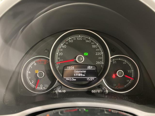 ザ・ビートル Ｒラインマイスター　クルーズコントロール付き　パドルシフト　障害物センサー　純正ナビ　レザーシート　シートヒーター　ブレーキアシスト　１８インチアルミホイール　フォグランプ　ＴＶフルセグ　バックカメラ　ブレーキアシスト（66枚目）