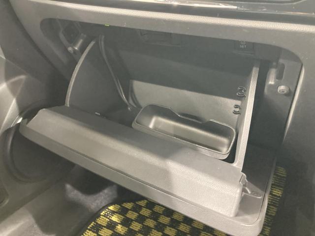 ザ・ビートル Ｒラインマイスター　クルーズコントロール付き　パドルシフト　障害物センサー　純正ナビ　レザーシート　シートヒーター　ブレーキアシスト　１８インチアルミホイール　フォグランプ　ＴＶフルセグ　バックカメラ　ブレーキアシスト（68枚目）