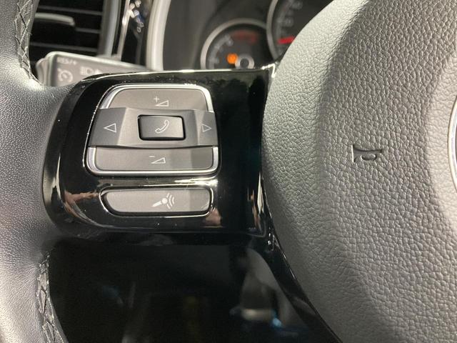 ザ・ビートル Ｒラインマイスター　クルーズコントロール付き　パドルシフト　障害物センサー　純正ナビ　レザーシート　シートヒーター　ブレーキアシスト　１８インチアルミホイール　フォグランプ　ＴＶフルセグ　バックカメラ　ブレーキアシスト（71枚目）