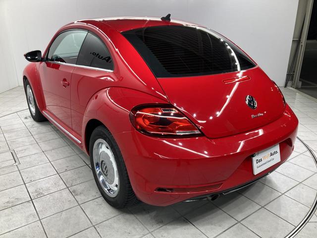 ザ・ビートル デザイン クルーズコントロール バックカメラ 17インチアルミホイホール HIDヘッドライト 純正ナビ プッシュスタート スマートスタートシステム デザイン専用インテリア(14枚目)