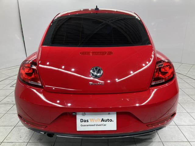 ザ・ビートル デザイン クルーズコントロール バックカメラ 17インチアルミホイホール HIDヘッドライト 純正ナビ プッシュスタート スマートスタートシステム デザイン専用インテリア(22枚目)