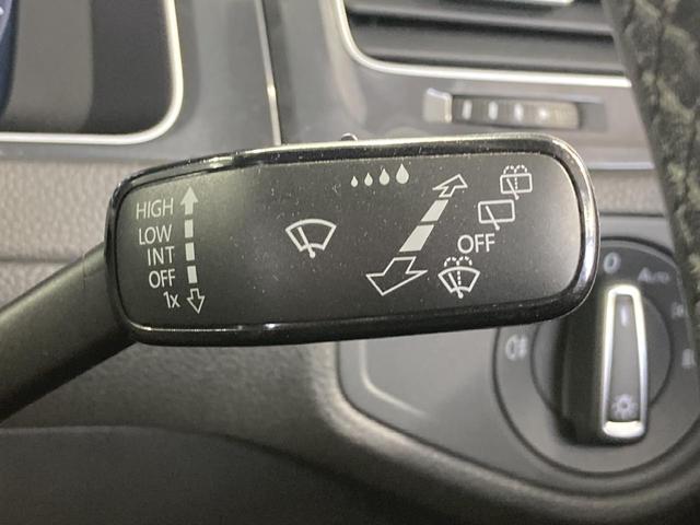 ゴルフ TSIコンフォートライン マイスター ACC 純正ナビ バックカメラ ブレーキアシスト オートホールド 17インチアルミホイール プッシュスタート TVフルセグ レーンキープアシスト 障害物センサー ジェスチャーコントロール(50枚目)