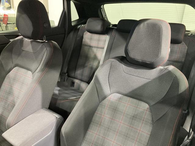 ポロＧＴＩ ベースグレード　トラベルアシスト　デジタルメーター　１８インチアルミホイール　レーンキープアシスト　ＩＱ．ＬＩＧＨＴ　前後コーナーセンサー　純正ナビ　バックカメラ　スマートキー　認定中古車（7枚目）