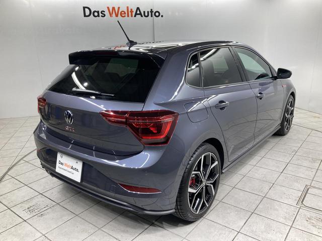 ポロＧＴＩ ベースグレード　トラベルアシスト　デジタルメーター　１８インチアルミホイール　レーンキープアシスト　ＩＱ．ＬＩＧＨＴ　前後コーナーセンサー　純正ナビ　バックカメラ　スマートキー　認定中古車（13枚目）