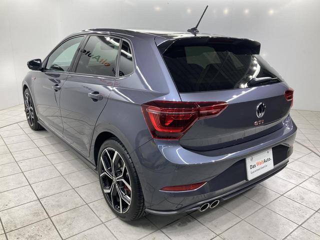 ポロＧＴＩ ベースグレード　トラベルアシスト　デジタルメーター　１８インチアルミホイール　レーンキープアシスト　ＩＱ．ＬＩＧＨＴ　前後コーナーセンサー　純正ナビ　バックカメラ　スマートキー　認定中古車（14枚目）