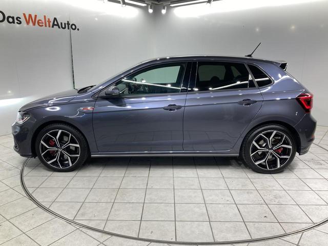 ポロＧＴＩ ベースグレード　トラベルアシスト　デジタルメーター　１８インチアルミホイール　レーンキープアシスト　ＩＱ．ＬＩＧＨＴ　前後コーナーセンサー　純正ナビ　バックカメラ　スマートキー　認定中古車（16枚目）