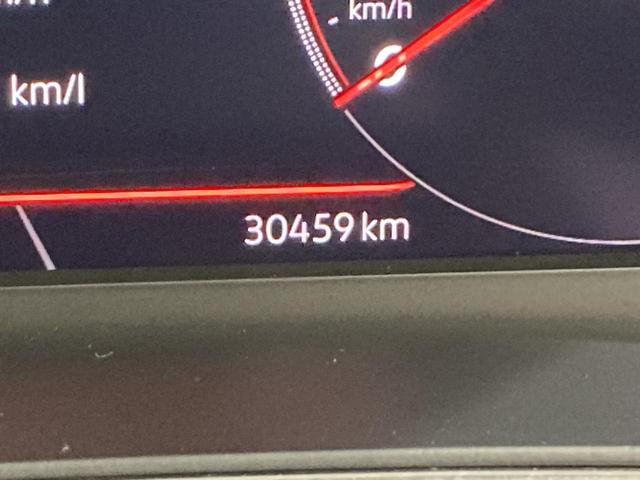 ポロＧＴＩ ベースグレード　トラベルアシスト　デジタルメーター　１８インチアルミホイール　レーンキープアシスト　ＩＱ．ＬＩＧＨＴ　前後コーナーセンサー　純正ナビ　バックカメラ　スマートキー　認定中古車（32枚目）