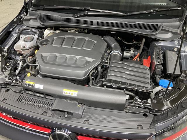 ポロＧＴＩ ベースグレード　トラベルアシスト　デジタルメーター　１８インチアルミホイール　レーンキープアシスト　ＩＱ．ＬＩＧＨＴ　前後コーナーセンサー　純正ナビ　バックカメラ　スマートキー　認定中古車（53枚目）