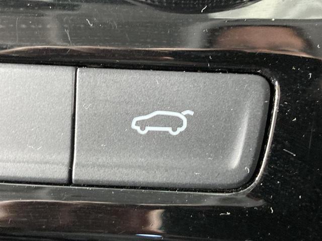 ゴルフトゥーラン ＴＳＩ　コンフォートラインリミテッド　ＡＣＣ　純正ナビ　１６インチアルミホイール　障害物センサー　バックカメラ　電動リヤゲート　ブレーキアシスト　ＬＥＤヘッドライト　レーンアシスト　ＴＶフルセグ　キーレスエントリー　シートヒーター（51枚目）