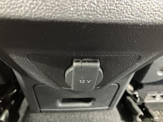 ゴルフトゥーラン ＴＳＩ　コンフォートラインリミテッド　ＡＣＣ　純正ナビ　１６インチアルミホイール　障害物センサー　バックカメラ　電動リヤゲート　ブレーキアシスト　ＬＥＤヘッドライト　レーンアシスト　ＴＶフルセグ　キーレスエントリー　シートヒーター（67枚目）