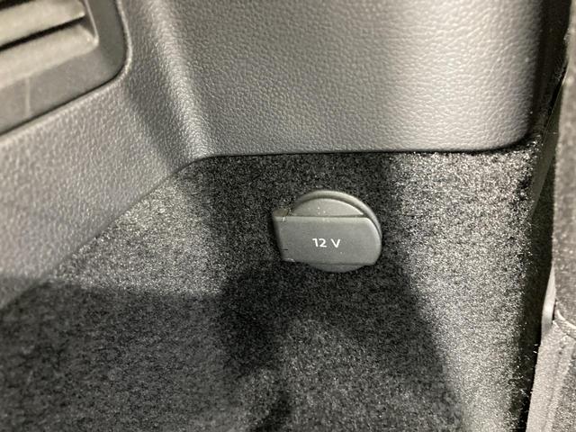 ゴルフトゥーラン ＴＳＩ　コンフォートラインリミテッド　ＡＣＣ　純正ナビ　１６インチアルミホイール　障害物センサー　バックカメラ　電動リヤゲート　ブレーキアシスト　ＬＥＤヘッドライト　レーンアシスト　ＴＶフルセグ　キーレスエントリー　シートヒーター（71枚目）