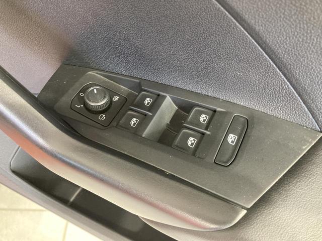 T-クロス TSI アクティブ ACC 障害物センサー レーンアシスト 後方死角検知 純正ナビ バックカメラ スマートキー LEDヘッドライト パドルシフト ETC(53枚目)