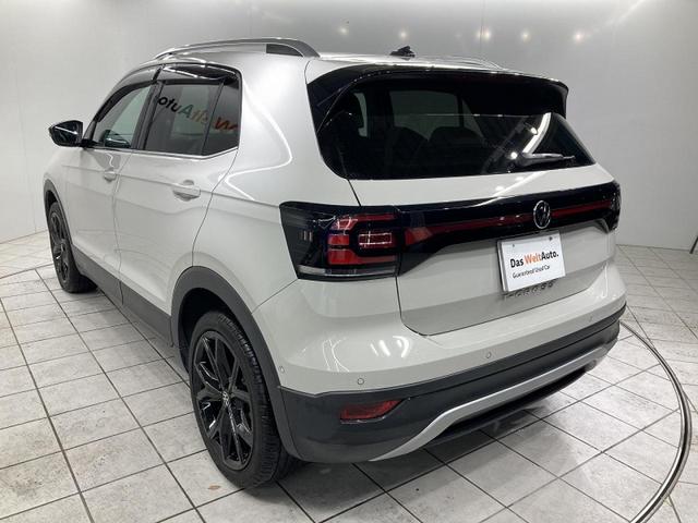 T-クロス TSI スタイル デザインパッケージ トラベルアシスト デジタルメーター 専用18インチアルミ スマートキー 純正ナビ バックカメラ レーンアシスト コーナーセンサー アンビエントライト ETC(17枚目)