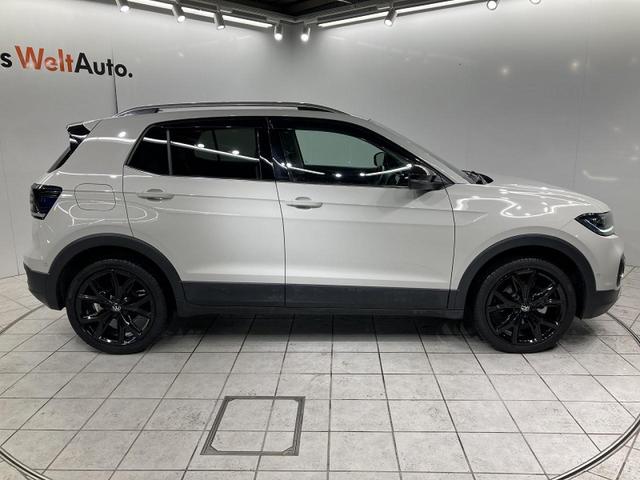 T-クロス TSI スタイル デザインパッケージ トラベルアシスト デジタルメーター 専用18インチアルミ スマートキー 純正ナビ バックカメラ レーンアシスト コーナーセンサー アンビエントライト ETC(18枚目)