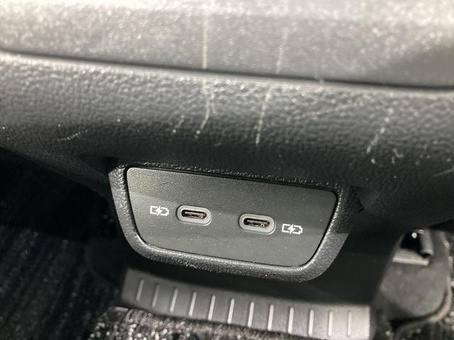 T-クロス TSI スタイル デザインパッケージ トラベルアシスト デジタルメーター 専用18インチアルミ スマートキー 純正ナビ バックカメラ レーンアシスト コーナーセンサー アンビエントライト ETC(30枚目)