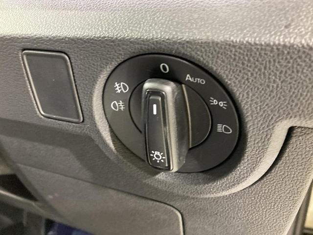 T-クロス TSI スタイル デザインパッケージ トラベルアシスト デジタルメーター 専用18インチアルミ スマートキー 純正ナビ バックカメラ レーンアシスト コーナーセンサー アンビエントライト ETC(55枚目)