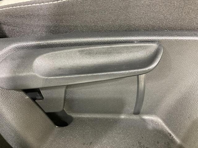 T-クロス TSI スタイル デザインパッケージ トラベルアシスト デジタルメーター 専用18インチアルミ スマートキー 純正ナビ バックカメラ レーンアシスト コーナーセンサー アンビエントライト ETC(76枚目)