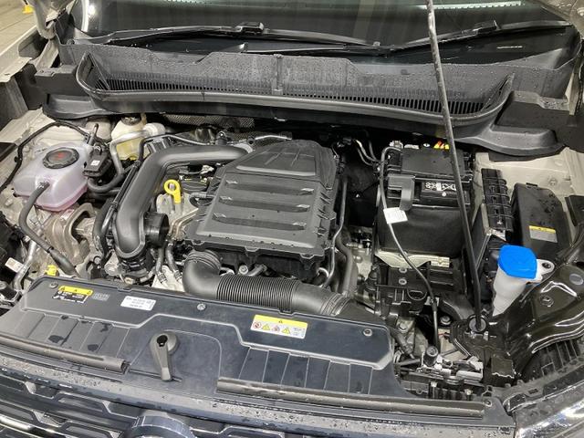 T-クロス TSI スタイル デザインパッケージ トラベルアシスト デジタルメーター 専用18インチアルミ スマートキー 純正ナビ バックカメラ レーンアシスト コーナーセンサー アンビエントライト ETC(77枚目)