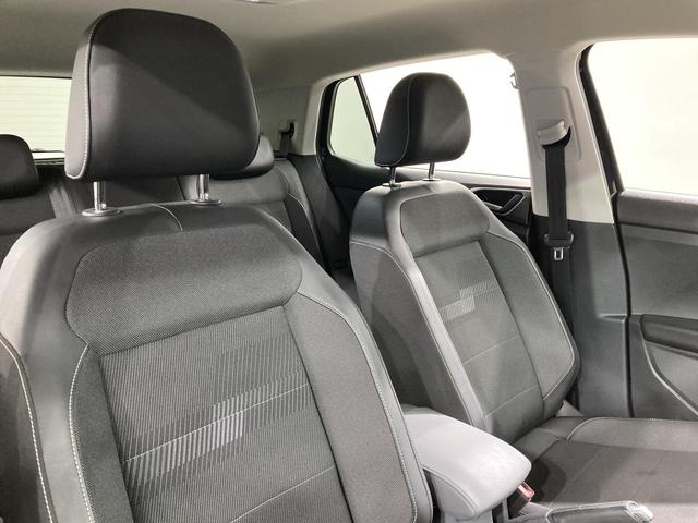 Ｔ－クロス ＴＳＩ　１ｓｔプラス　ＡＣＣ　レーンキープアシスト　バックカメラ　純正ナビ　パークアシスト　デイライト　ブラインドスポットディテクション　ＬＥＤヘッドライト　スマートフォンワイヤレスチャージング　スマートキー　認定中古車（10枚目）