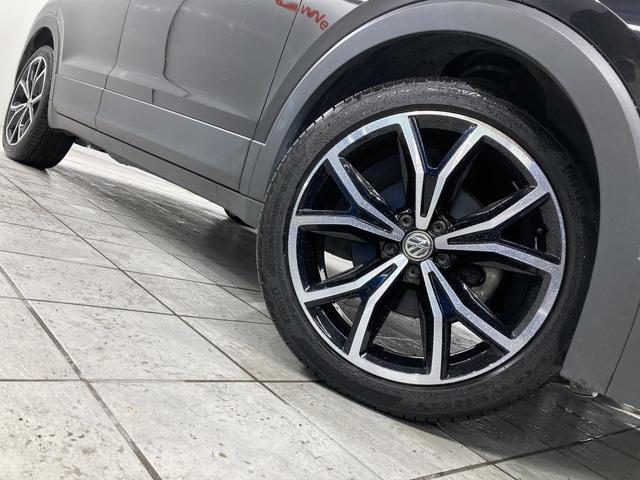 Ｔ－クロス ＴＳＩ　１ｓｔプラス　ＡＣＣ　レーンキープアシスト　バックカメラ　純正ナビ　パークアシスト　デイライト　ブラインドスポットディテクション　ＬＥＤヘッドライト　スマートフォンワイヤレスチャージング　スマートキー　認定中古車（13枚目）