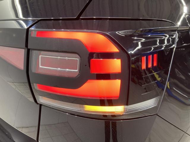 Ｔ－クロス ＴＳＩ　１ｓｔプラス　ＡＣＣ　レーンキープアシスト　バックカメラ　純正ナビ　パークアシスト　デイライト　ブラインドスポットディテクション　ＬＥＤヘッドライト　スマートフォンワイヤレスチャージング　スマートキー　認定中古車（39枚目）