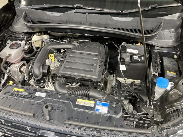 Ｔ－クロス ＴＳＩ　１ｓｔプラス　ＡＣＣ　レーンキープアシスト　バックカメラ　純正ナビ　パークアシスト　デイライト　ブラインドスポットディテクション　ＬＥＤヘッドライト　スマートフォンワイヤレスチャージング　スマートキー　認定中古車（50枚目）