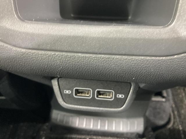 Ｔ－クロス ＴＳＩ　１ｓｔプラス　ＡＣＣ　レーンキープアシスト　バックカメラ　純正ナビ　パークアシスト　デイライト　ブラインドスポットディテクション　ＬＥＤヘッドライト　スマートフォンワイヤレスチャージング　スマートキー　認定中古車（56枚目）