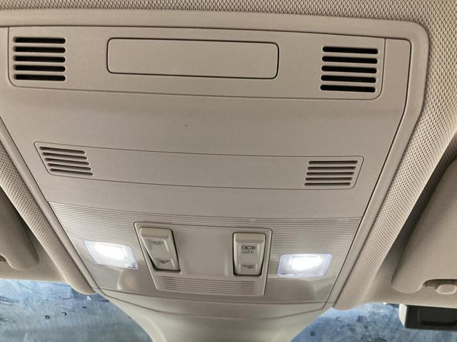 Ｔ－クロス ＴＳＩ　１ｓｔプラス　ＡＣＣ　レーンキープアシスト　バックカメラ　純正ナビ　パークアシスト　デイライト　ブラインドスポットディテクション　ＬＥＤヘッドライト　スマートフォンワイヤレスチャージング　スマートキー　認定中古車（58枚目）