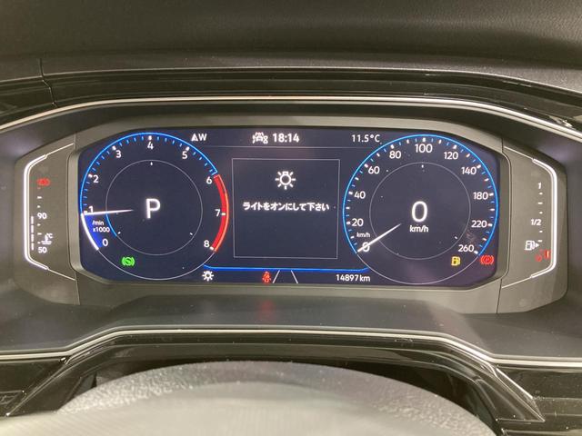 ポロ TSIスタイル ACC レーンキープアシスト デジタルメーター IQ.LIGHT デイライト ブラインドスポットディテクション 純正ナビ バックカメラ アンビエントライト スマートキー 認定中古車(9枚目)