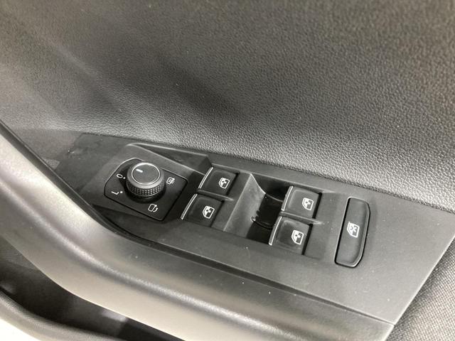 ポロ TSIスタイル ACC レーンキープアシスト デジタルメーター IQ.LIGHT デイライト ブラインドスポットディテクション 純正ナビ バックカメラ アンビエントライト スマートキー 認定中古車(58枚目)