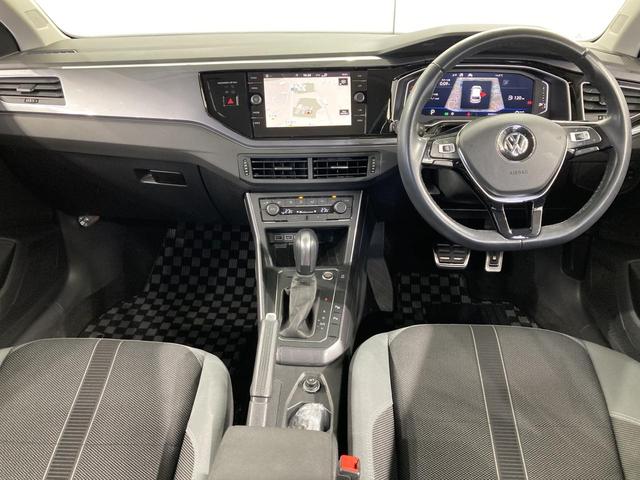 ポロ TSIハイライン ACC デジタルメーター ブラインドスポットディテクション 純正ナビ バックカメラ 前後コーナーセンサー 16インチアルミホイール スマートキー 認定中古車(3枚目)