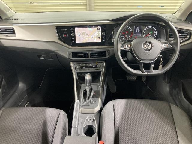 ポロ TSIコンフォートライン 純正ナビ バックカメラ デイライト ブレーキアシスト スピードリミッター オートエアコン オートライト 認定中古車(3枚目)