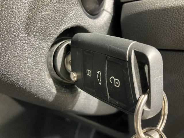 ポロ TSIコンフォートライン 純正ナビ バックカメラ デイライト ブレーキアシスト スピードリミッター オートエアコン オートライト 認定中古車(65枚目)