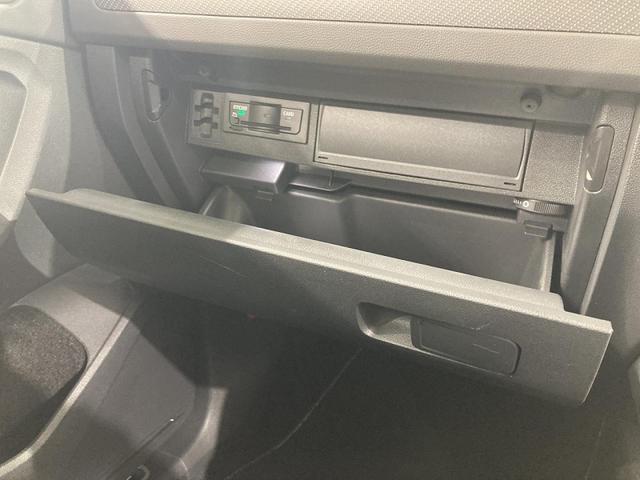 ティグアン TSI Rライン トラベルアシスト デジタルメーター アラウンドビューカメラ 純正ナビ レーンアシスト パークアシスト 全席シートヒーター パワーテールゲート 19インチアルミホイール スマートキー 認定中古車(36枚目)