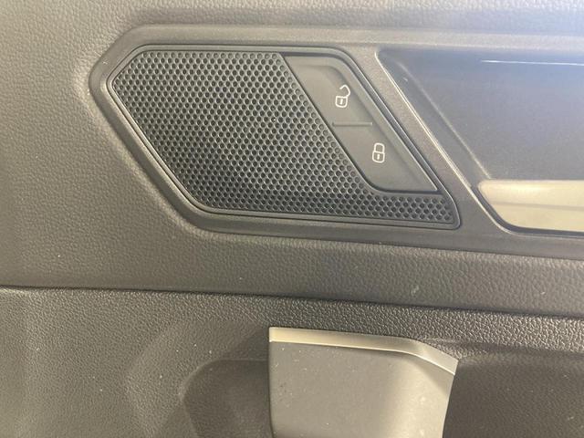 ティグアン TSI Rライン トラベルアシスト デジタルメーター アラウンドビューカメラ 純正ナビ レーンアシスト パークアシスト 全席シートヒーター パワーテールゲート 19インチアルミホイール スマートキー 認定中古車(63枚目)