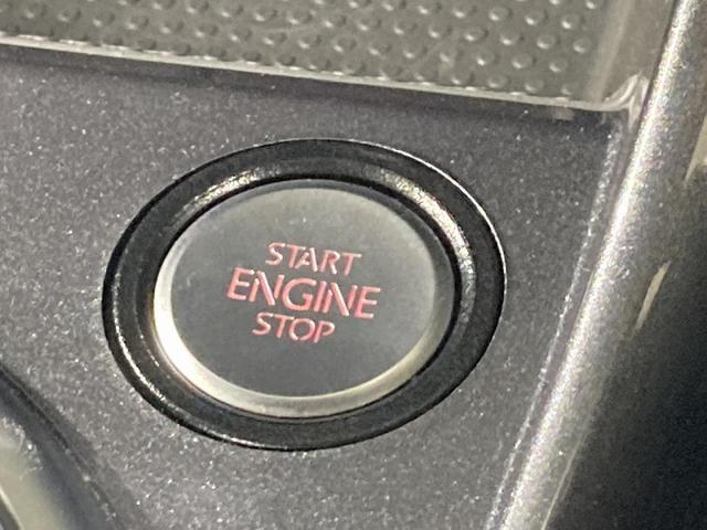 ザ・ビートル Ｒラインマイスター　レザーシート　前席シートヒーター　前後コーナーセンサー　純正ナビ　バックカメラ　ブラインドスポットディテクション　１８インチアルミホイール　スマートキー　認定中古車（9枚目）