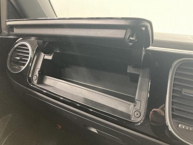 ザ・ビートル Ｒラインマイスター　レザーシート　前席シートヒーター　前後コーナーセンサー　純正ナビ　バックカメラ　ブラインドスポットディテクション　１８インチアルミホイール　スマートキー　認定中古車（63枚目）