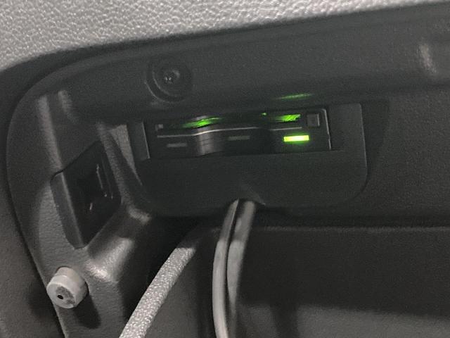 ザ・ビートル Ｒラインマイスター　レザーシート　前席シートヒーター　前後コーナーセンサー　純正ナビ　バックカメラ　ブラインドスポットディテクション　１８インチアルミホイール　スマートキー　認定中古車（69枚目）