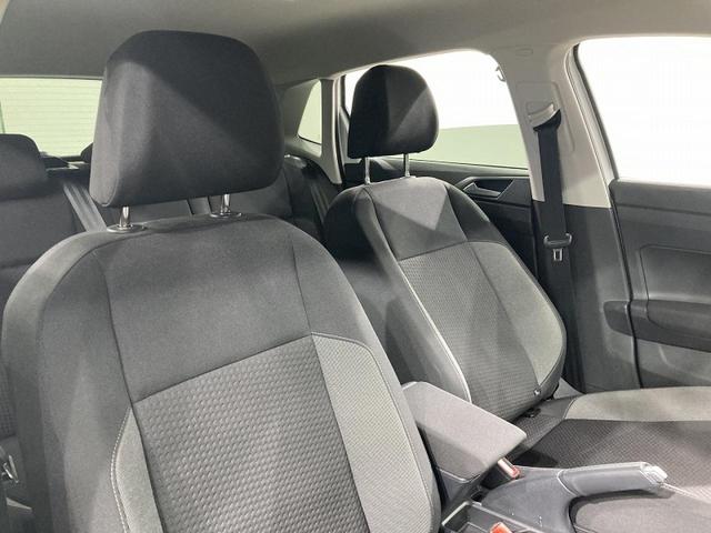 ポロ ＴＳＩアクティブ　トラベルアシスト　バックカメラ　純正ナビ　１５インチアルミホイール　障害物センサー　衝突安全ボディ　レーンキープアシスト　ワイヤレス充電　ＬＥＤヘッドライト　リアフォグランプ　オートライト（26枚目）