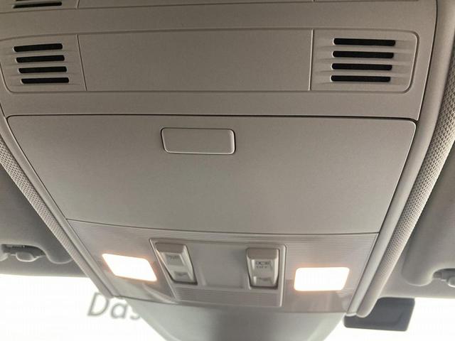 ポロ ＴＳＩアクティブ　トラベルアシスト　バックカメラ　純正ナビ　１５インチアルミホイール　障害物センサー　衝突安全ボディ　レーンキープアシスト　ワイヤレス充電　ＬＥＤヘッドライト　リアフォグランプ　オートライト（36枚目）