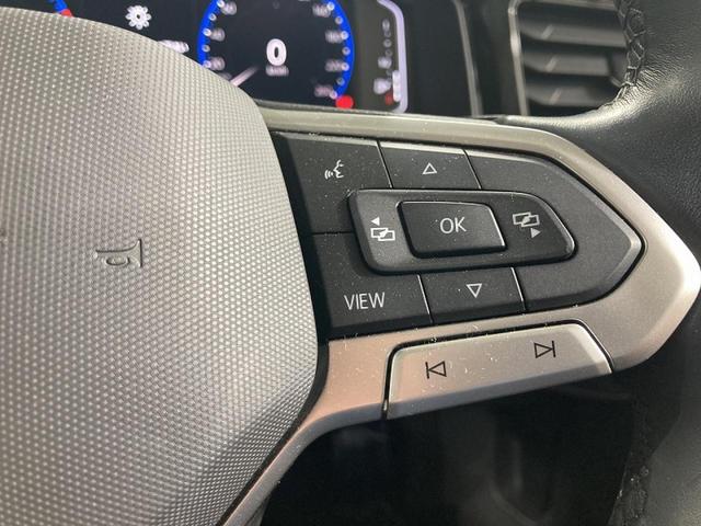 ポロ ＴＳＩアクティブ　トラベルアシスト　バックカメラ　純正ナビ　１５インチアルミホイール　障害物センサー　衝突安全ボディ　レーンキープアシスト　ワイヤレス充電　ＬＥＤヘッドライト　リアフォグランプ　オートライト（58枚目）