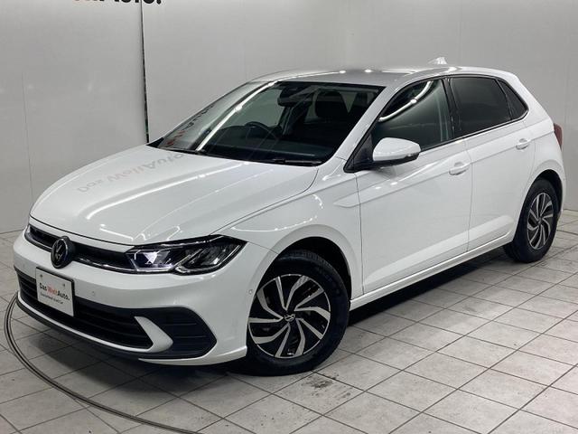 ポロ ＴＳＩアクティブ　トラベルアシスト　バックカメラ　純正ナビ　１５インチアルミホイール　障害物センサー　衝突安全ボディ　レーンキープアシスト　ワイヤレス充電　ＬＥＤヘッドライト　リアフォグランプ　オートライト（62枚目）