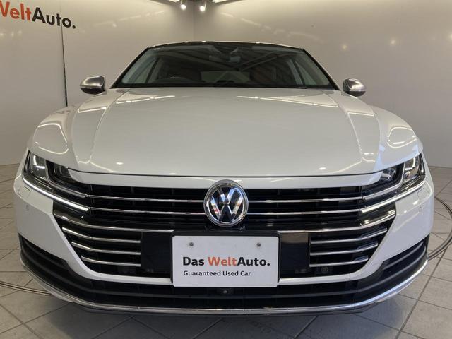 アルテオン ＴＳＩ　４モーション　エレガンス　ＤＹＮＡＵＤＩＯ　電動パノラマスライディングルーフ　ＤＣＣ　ＡＣＣ　レーンアシスト　アラウンドビューカメラ　コーナーセンサー　デジタルメーター　レザーシート　シートヒーター　パワーテールゲート（13枚目）