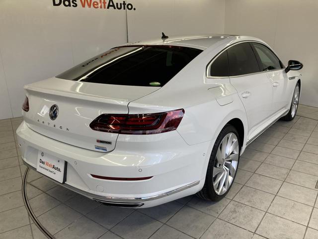 アルテオン ＴＳＩ　４モーション　エレガンス　ＤＹＮＡＵＤＩＯ　電動パノラマスライディングルーフ　ＤＣＣ　ＡＣＣ　レーンアシスト　アラウンドビューカメラ　コーナーセンサー　デジタルメーター　レザーシート　シートヒーター　パワーテールゲート（15枚目）