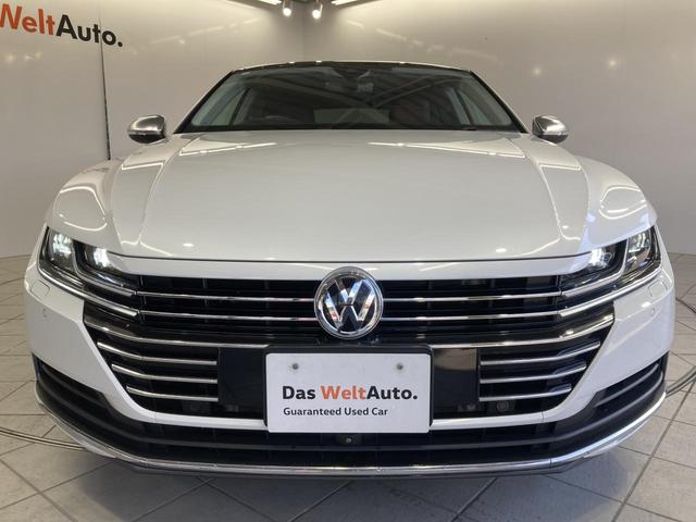 アルテオン ＴＳＩ　４モーション　エレガンス　ＤＹＮＡＵＤＩＯ　電動パノラマスライディングルーフ　ＤＣＣ　ＡＣＣ　レーンアシスト　アラウンドビューカメラ　コーナーセンサー　デジタルメーター　レザーシート　シートヒーター　パワーテールゲート（25枚目）