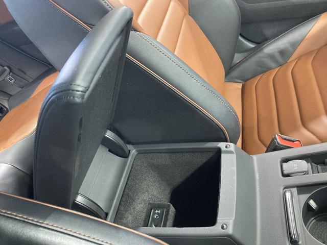 アルテオン ＴＳＩ　４モーション　エレガンス　ＤＹＮＡＵＤＩＯ　電動パノラマスライディングルーフ　ＤＣＣ　ＡＣＣ　レーンアシスト　アラウンドビューカメラ　コーナーセンサー　デジタルメーター　レザーシート　シートヒーター　パワーテールゲート（71枚目）