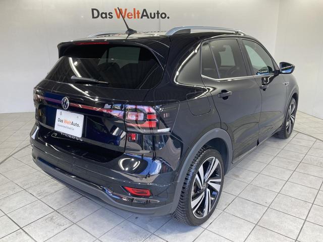 Ｔ－クロス ＴＳＩ　Ｒライン　トラベルアシスト　デジタルメーター　純正ナビ　バックカメラ　レーンキープアシスト　ブラインドスポットディテクション　パークアシスト　コーナーセンサー　スマートキー　認定中古車（16枚目）