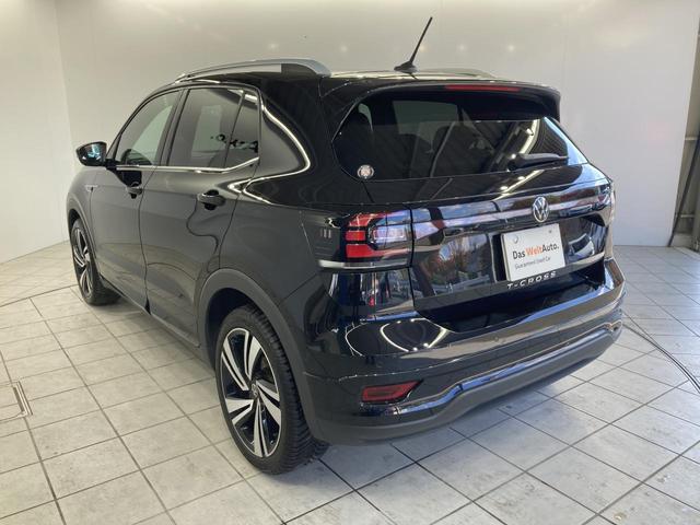 Ｔ－クロス ＴＳＩ　Ｒライン　トラベルアシスト　デジタルメーター　純正ナビ　バックカメラ　レーンキープアシスト　ブラインドスポットディテクション　パークアシスト　コーナーセンサー　スマートキー　認定中古車（17枚目）